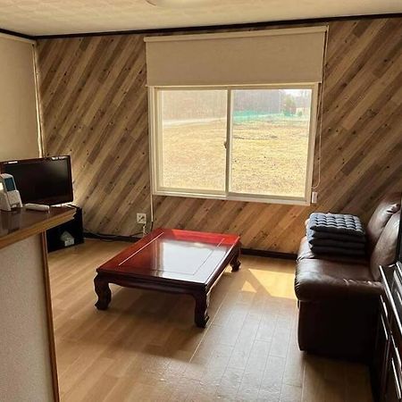 暮らすように過ごす温泉宿　白老大使館 Shiraoi Bagian luar foto