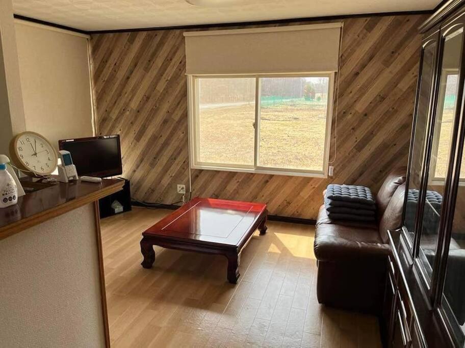 暮らすように過ごす温泉宿　白老大使館 Shiraoi Bagian luar foto